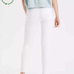 Brand New! American Eagle White Cropped Jeans ⚡️